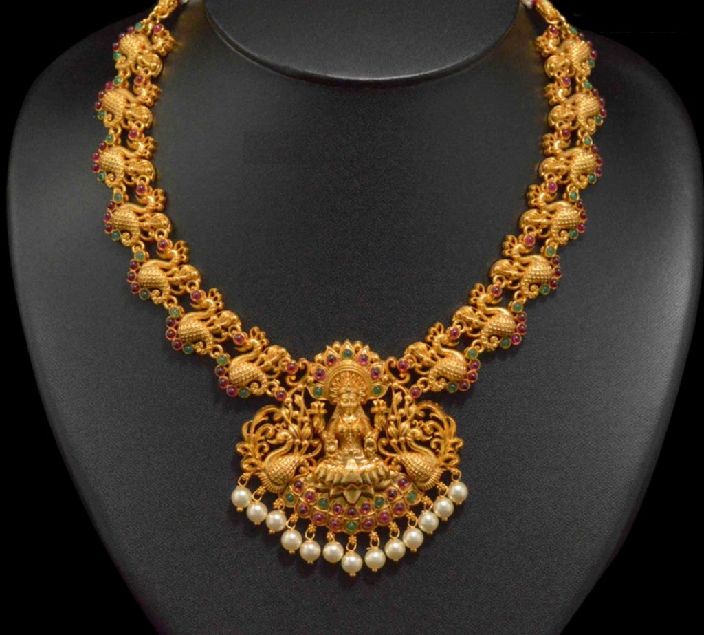 Lakshmi Pendant Temple Jewelry Dhanalakshmi Jewellers | peacecommission ...