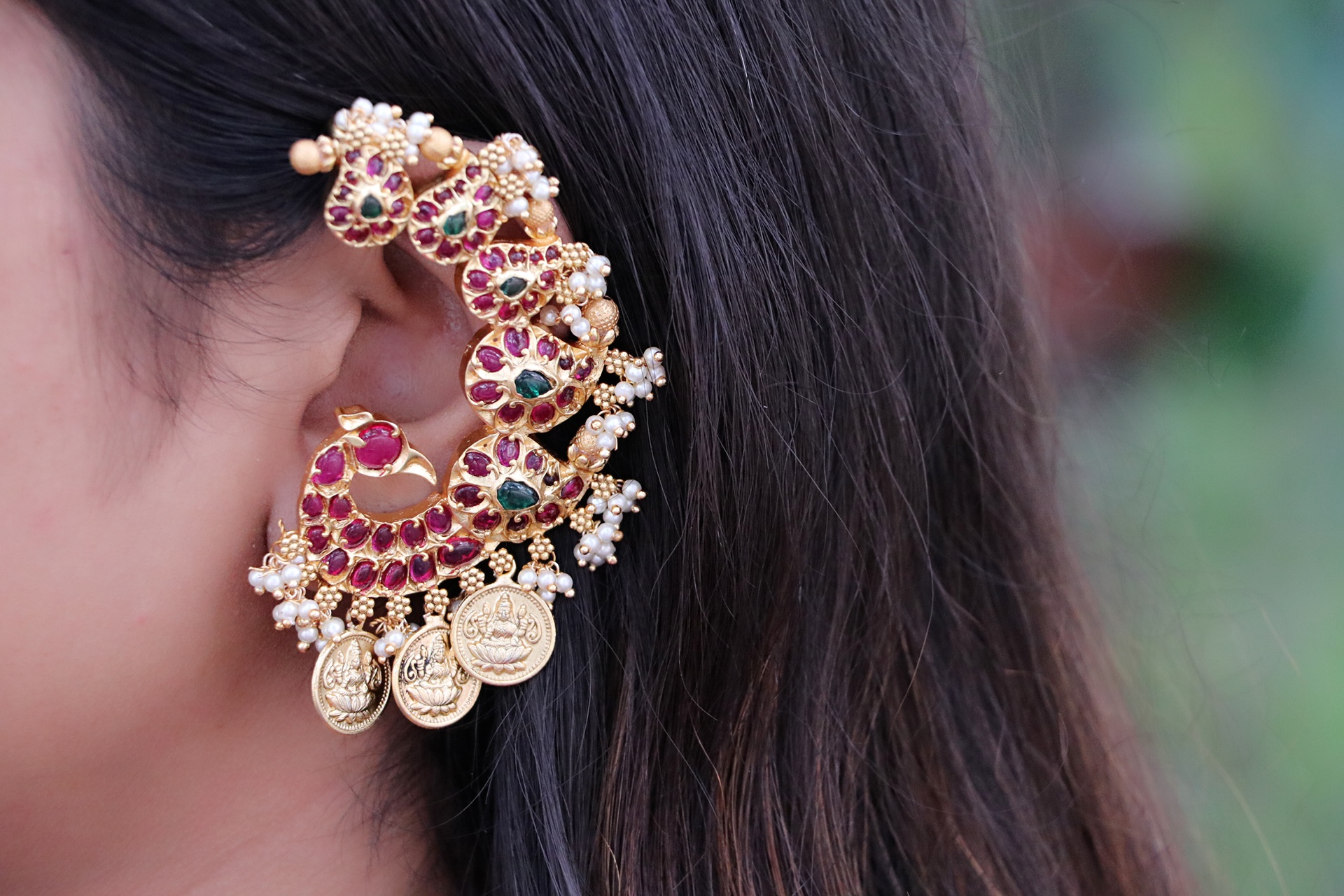 Aggregate 152+ full ear earrings in gold super hot - seven.edu.vn