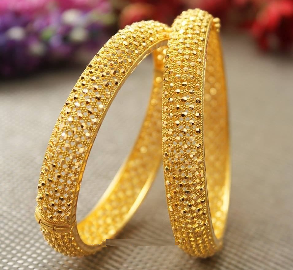 Latest Bangle Designs in Gold - Dhanalakshmi Jewellers
