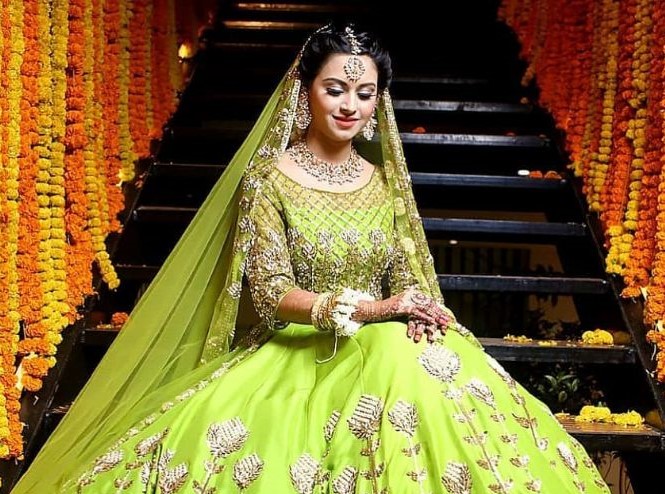 Trending Pastel Green Jewellery Ideas For Brides-To-Be | Bridal outfits,  Wedding lehenga designs, Indian bridal fashion