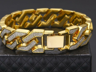 Men's Kada & Bracelets - Brantashop.com – brantashop | Mens gold bracelets,  Bracelets for men, Mens bracelet black
